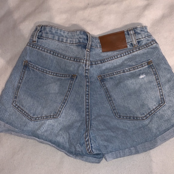 Jean shorts - Picture 2 of 3